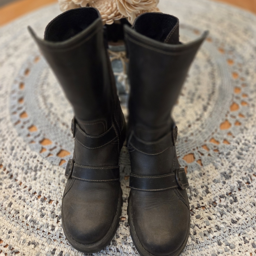 Womens Mid Calf Boots - Picture 4 of 12